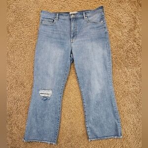 EVERLANE Light Wash Women's Kick Crop Distressed Jeans, Size 33R